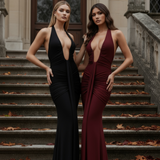 Vestido longo halter com decote pronunciado