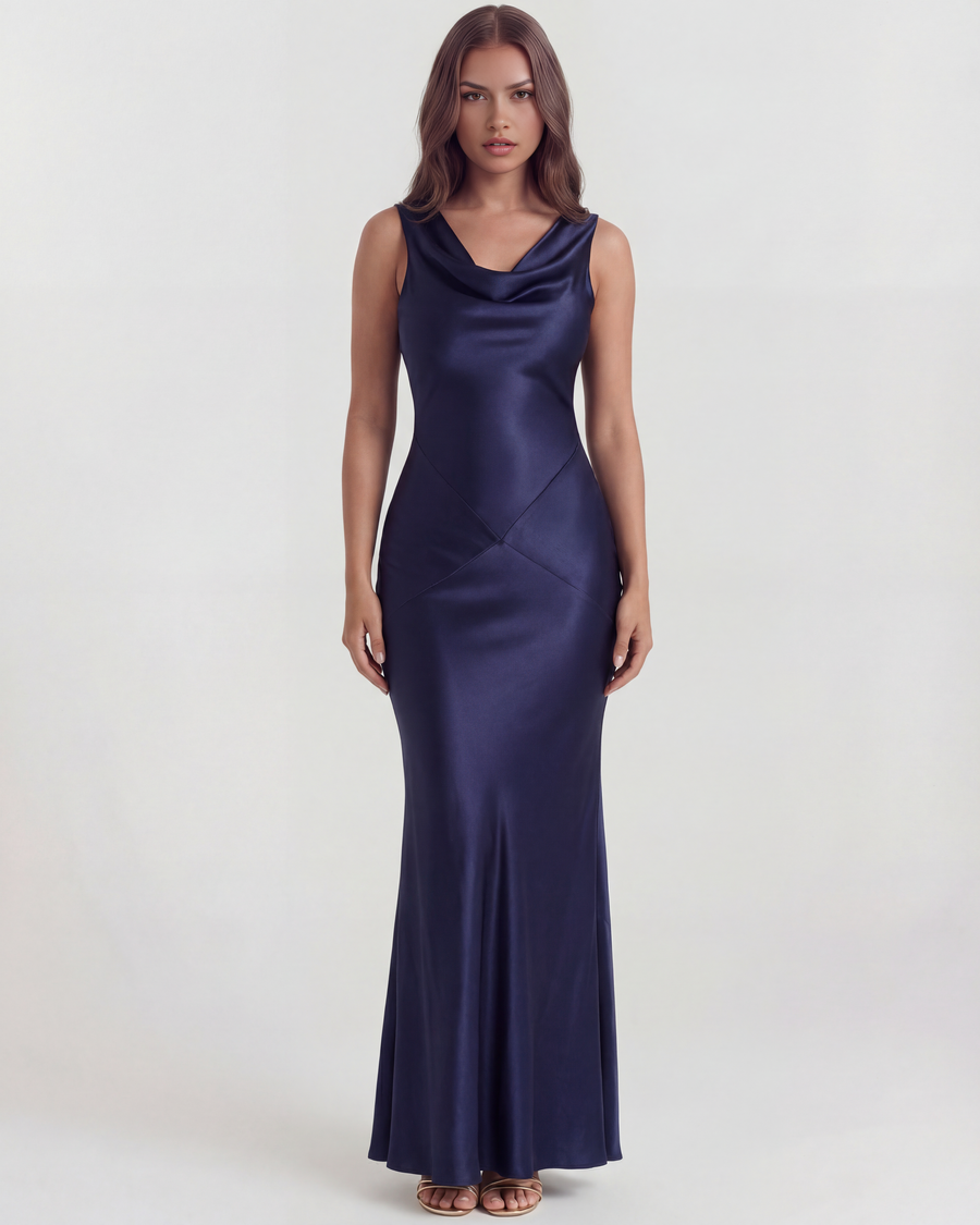 Vestido longo acetinado com decote drapeado