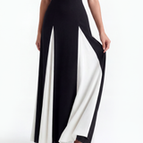Vestido longo com alças finas e painéis contrastantes