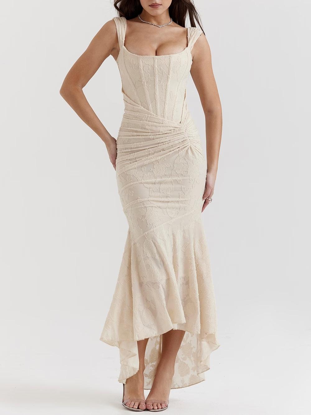 Natacha | Vestido Midi em Renda com Cauda Sereia