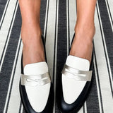 Mocassins Clássicos Branco e Preto