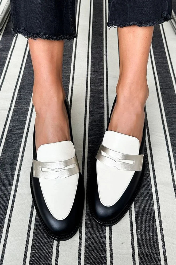 Mocassins Clássicos Branco e Preto