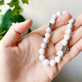 Pulseira em Pedra Natural com Berloques Patinha e Coração