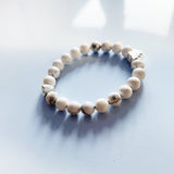 Pulseira em Pedra Natural com Berloques Patinha e Coração