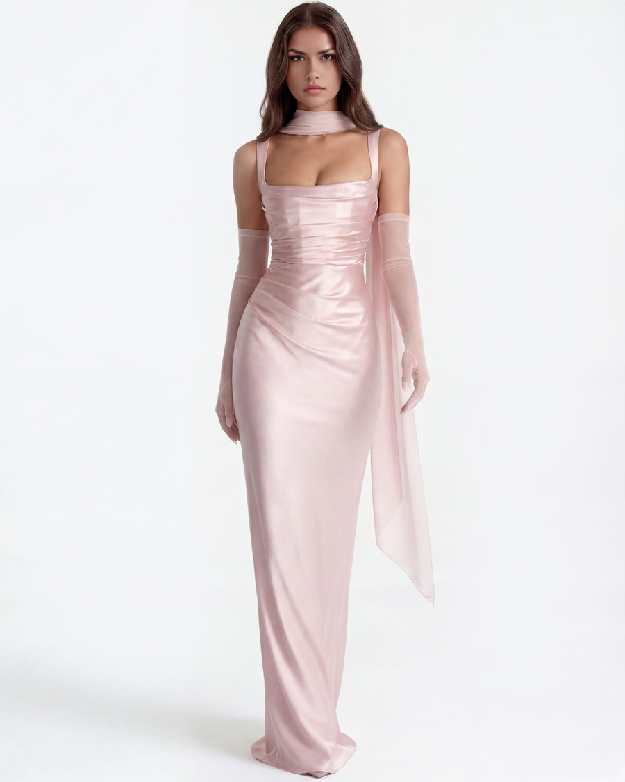 Vestido longo acetinado com decote quadrado