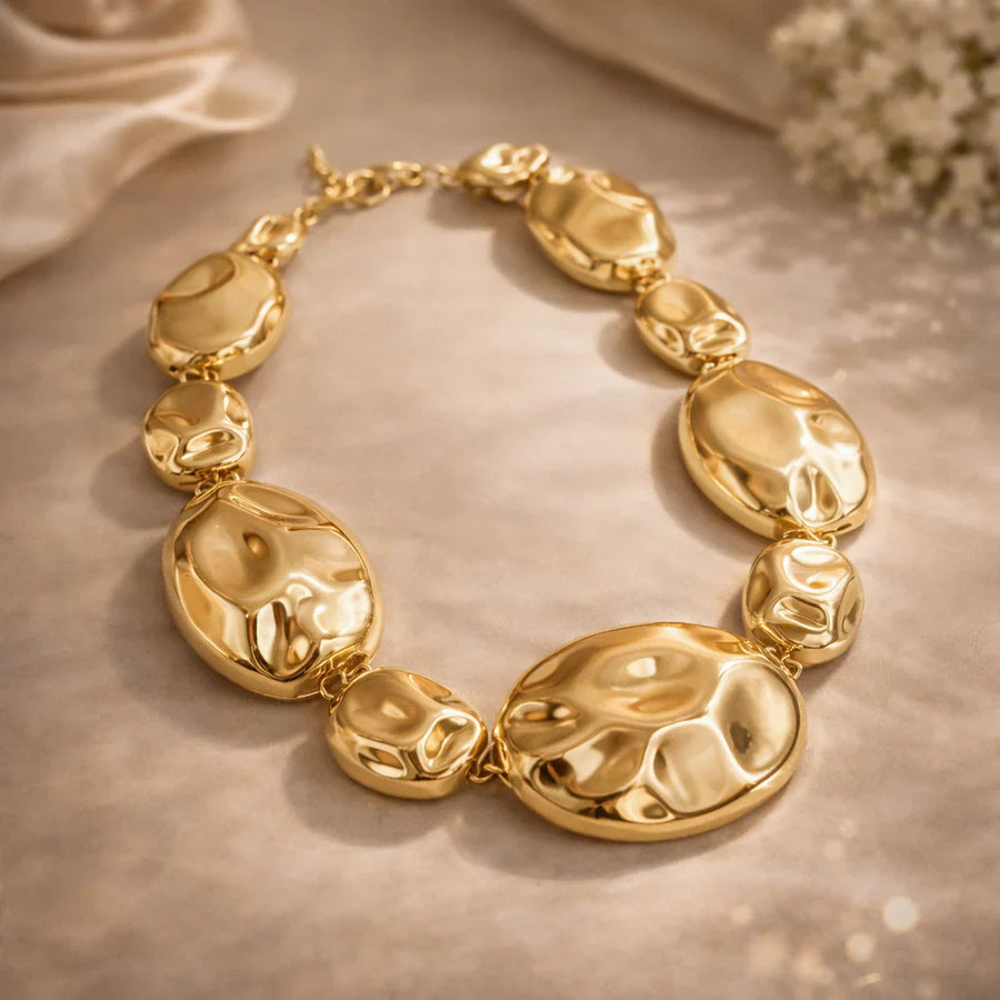 Gold link necklace