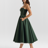 Vestido midi com corpete e saia ampla