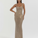 Vestido longo brilhante com decote quadrado