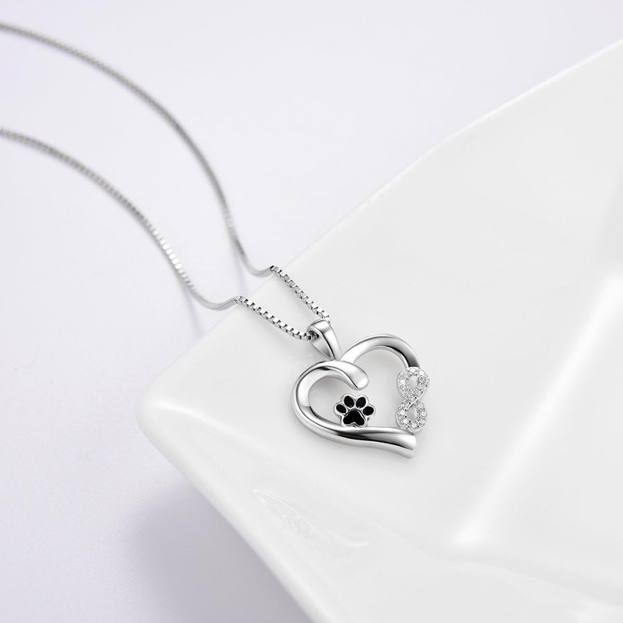 Collier patte et cœur avec breloque infini