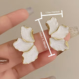 Brincos Pétalas com Pérola