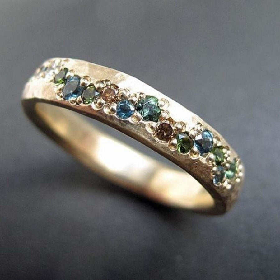 Anel Fio de Cristais Multicolor Dourado