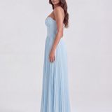 Vestido longo plissado com decote tomara que caia