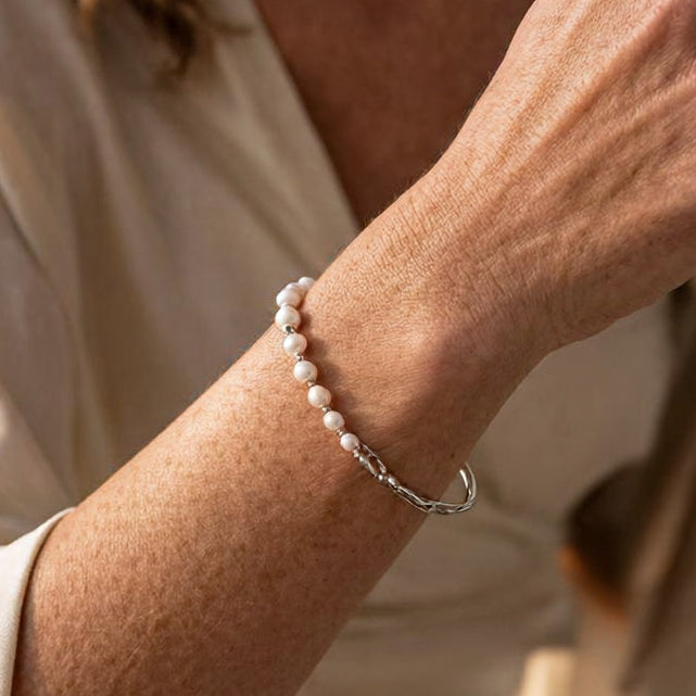 Pulseira Rígida com Madrepérola e Pérola