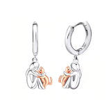 Collier Pendentif Câlin de Chat avec Boucles d'Oreilles Assorties en Cadeau – Offre à Durée Limitée