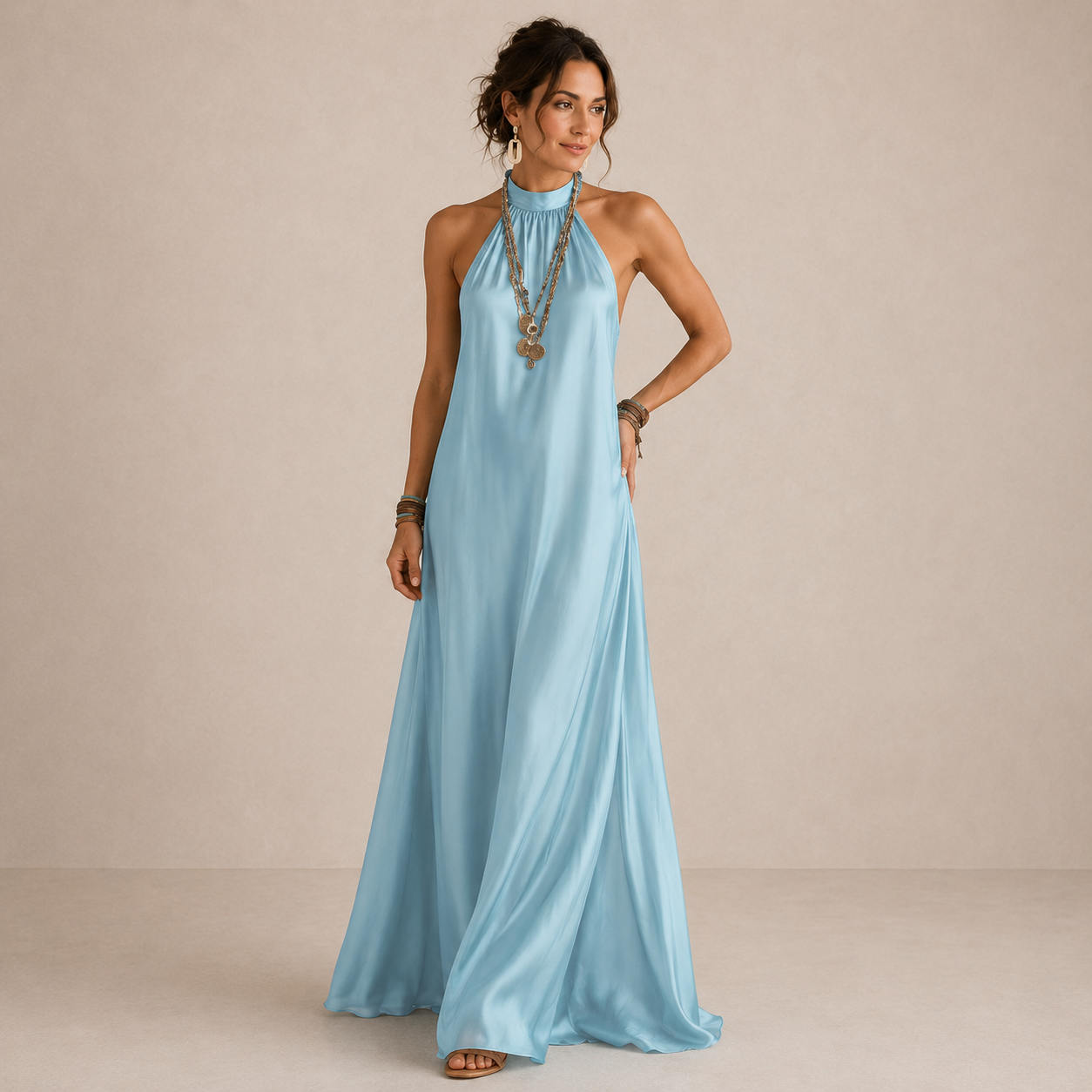 Liana | Vestido Maxi Fluido Azul com Decote Halter