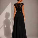 Alícia | Vestido Maxi com Corpete em Renda