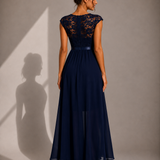 Alícia | Vestido Maxi com Corpete em Renda