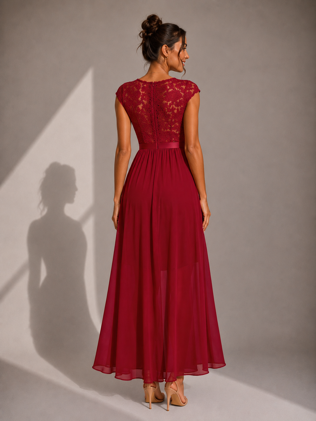 Alícia | Vestido Maxi com Corpete em Renda