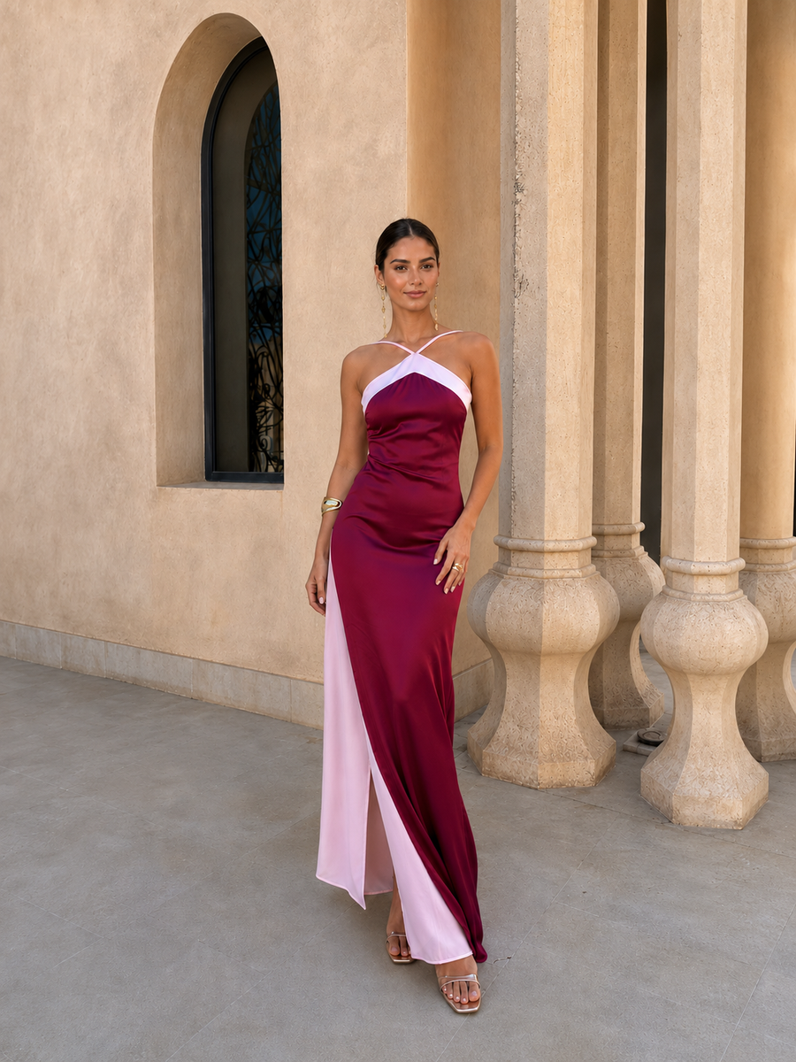 Vestido longo acetinado com decote cruzado