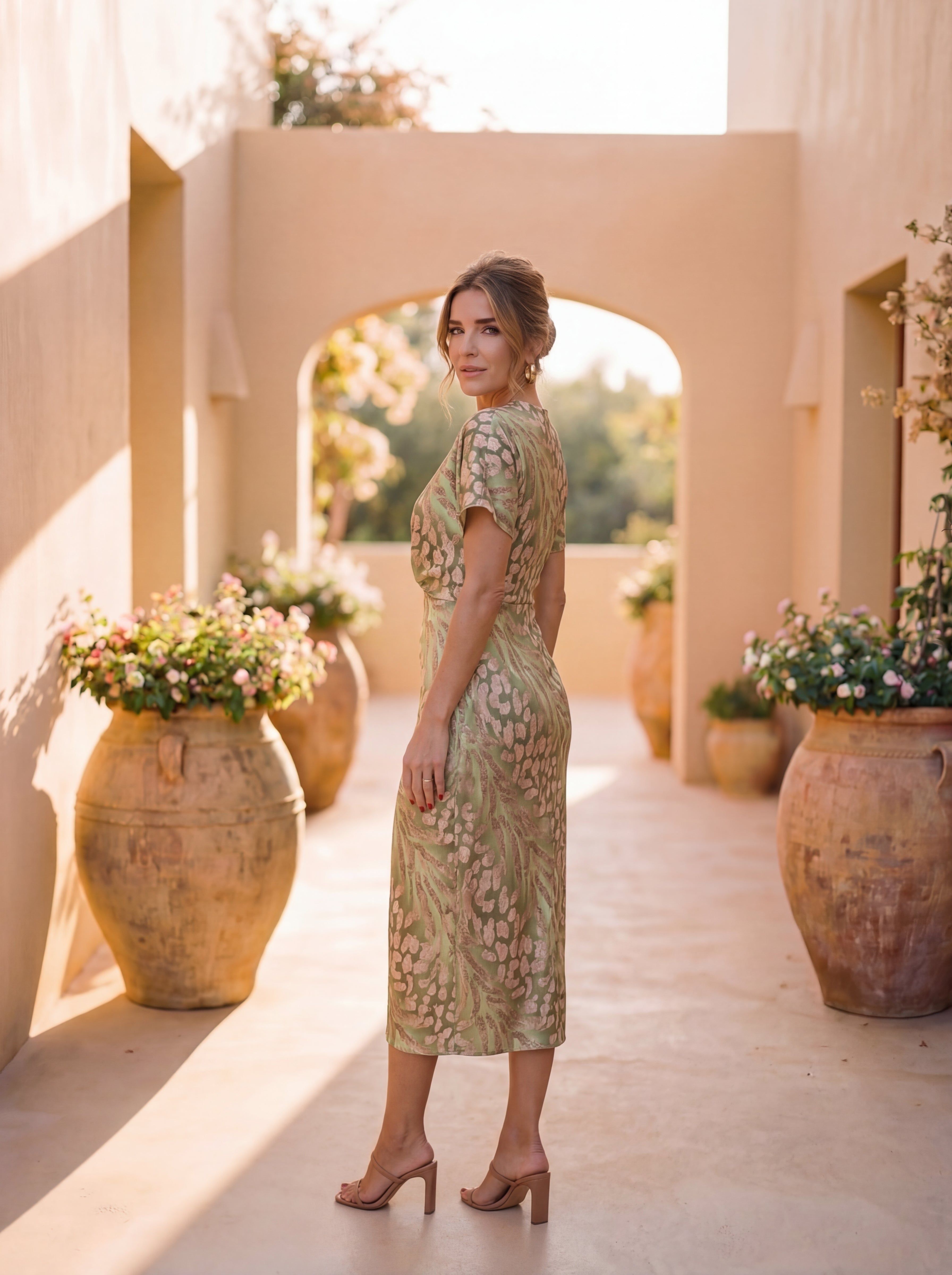 Carla | Vestido Midi com Mangas de Folho
