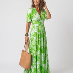 Yara | Vestido Maxi Floral com Decote em V