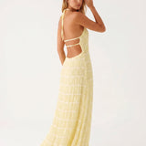 Vestido longo halter com textura plissada
