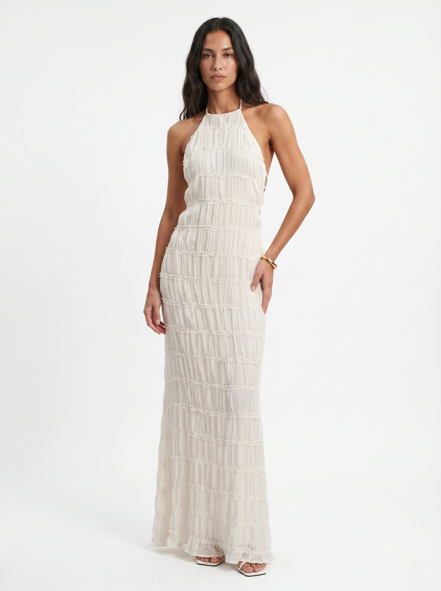 Vestido longo halter com textura plissada