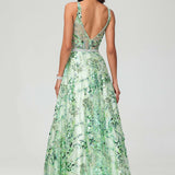 Beatriz | Vestido comprido transparente com duplo decote em V sem mangas