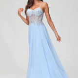 Carolina | Vestido comprido em chiffon transparente evasê com aplicações