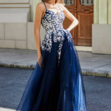Benedita | Vestido comprido em tule com top em renda aplicada