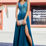 Brígida | Vestido comprido em chiffon com renda aplicada e saia até ao chão