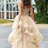 Bárbara | Vestido de baile em tule com folhos estilo princesa evasê