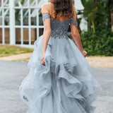 Bárbara | Vestido de baile em tule com folhos estilo princesa evasê