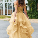 Bárbara | Vestido de baile em tule com folhos estilo princesa evasê