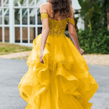Bárbara | Vestido de baile em tule com folhos estilo princesa evasê