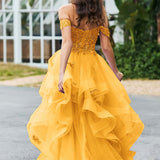 Bárbara | Vestido de baile em tule com folhos estilo princesa evasê