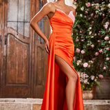 Isabel | Vestido missangas coração plissado racha cauda em roda