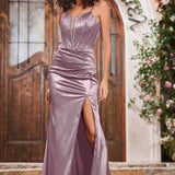 Guiomar | Vestido de noite com alças finas e strass e racha