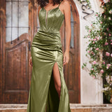 Guiomar | Vestido de noite com alças finas e strass e racha