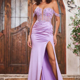 Olga | Vestido justo com rachas e aplicações transparentes nos ombros