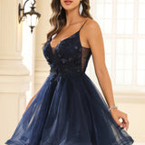 Xénia | Vestido curto em tule com brilhantes com decote em V e aplicações