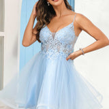 Xénia | Vestido curto em tule com brilhantes com decote em V e aplicações