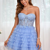 Diana | Vestido curto em camadas em tule evasê com aplicações