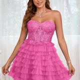 Diana | Vestido curto em camadas em tule evasê com aplicações