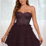 Diana | Vestido curto em camadas em tule evasê com aplicações