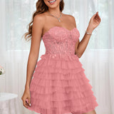Diana | Vestido curto em camadas em tule evasê com aplicações