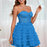 Diana | Vestido curto em camadas em tule evasê com aplicações