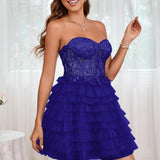 Diana | Vestido curto em camadas em tule evasê com aplicações