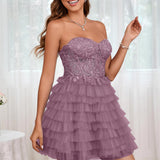 Diana | Vestido curto em camadas em tule evasê com aplicações