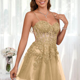 Marlene | Vestido com top estilo corset transparente decote coração e aplicações